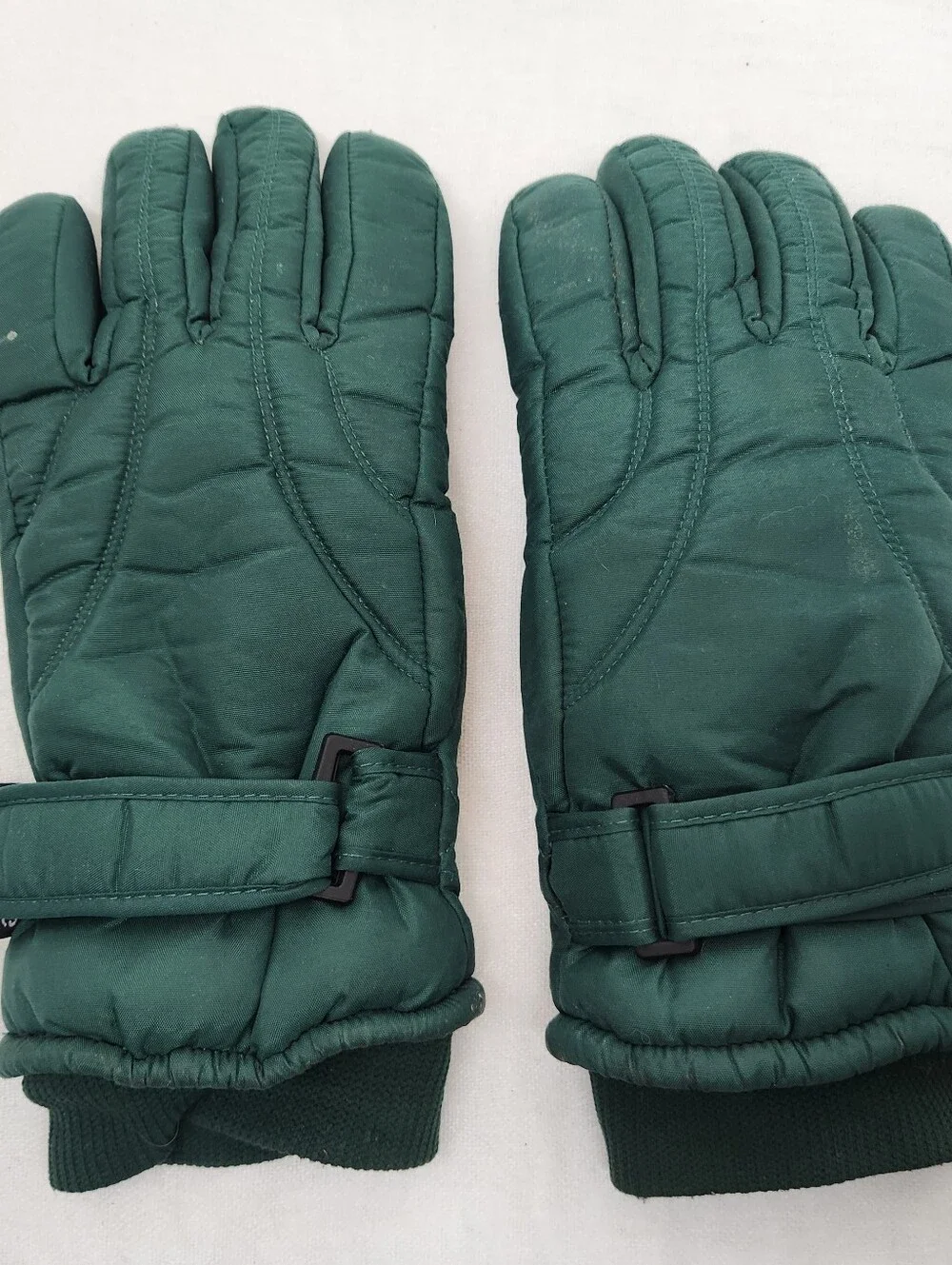3M Thinsulate Youth 12-18 Green Winter Outdoor Warm Gloves